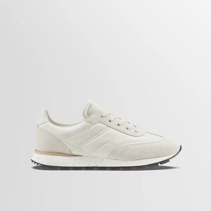 Koio Women’s Retro Runner in Cloud, new in box, size 8